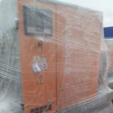 Поставка компрессора Ekomak DMD 300C и рефрижераторного осушителя — фото