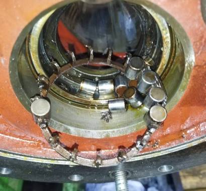 Капитальный ремонт компрессоров — Разрушение подшипника — фото